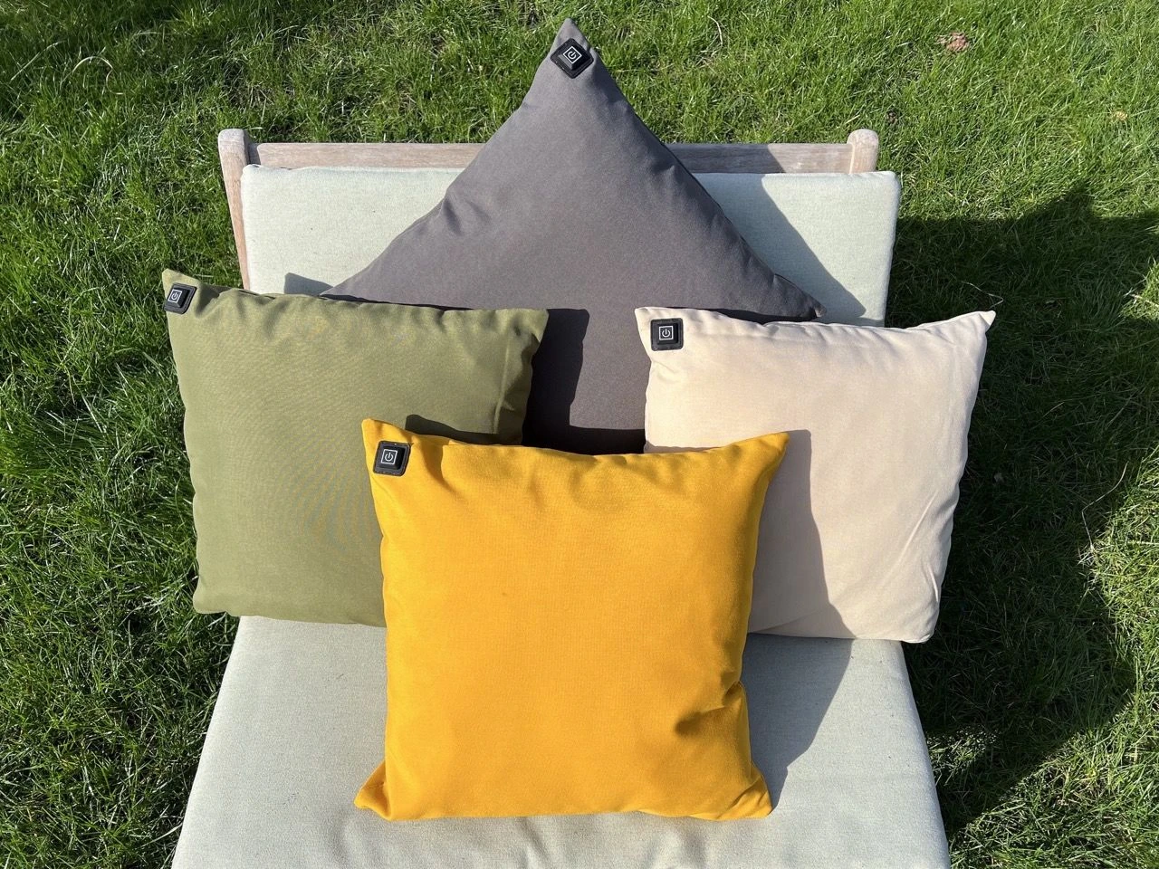 Merkloos Warmpi® Outdoor Verwarmd Sierkussen - Beige 3 Merkloos Warmpi® Outdoor Verwarmd Sierkussen - Beige - Afbeelding 3