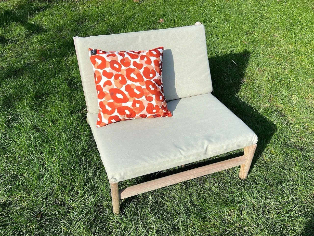 Merkloos Warmpi Verwarmd Outdoor Sierkussen - Macula 3 Merkloos Warmpi Verwarmd Outdoor Sierkussen - Macula - Afbeelding 3