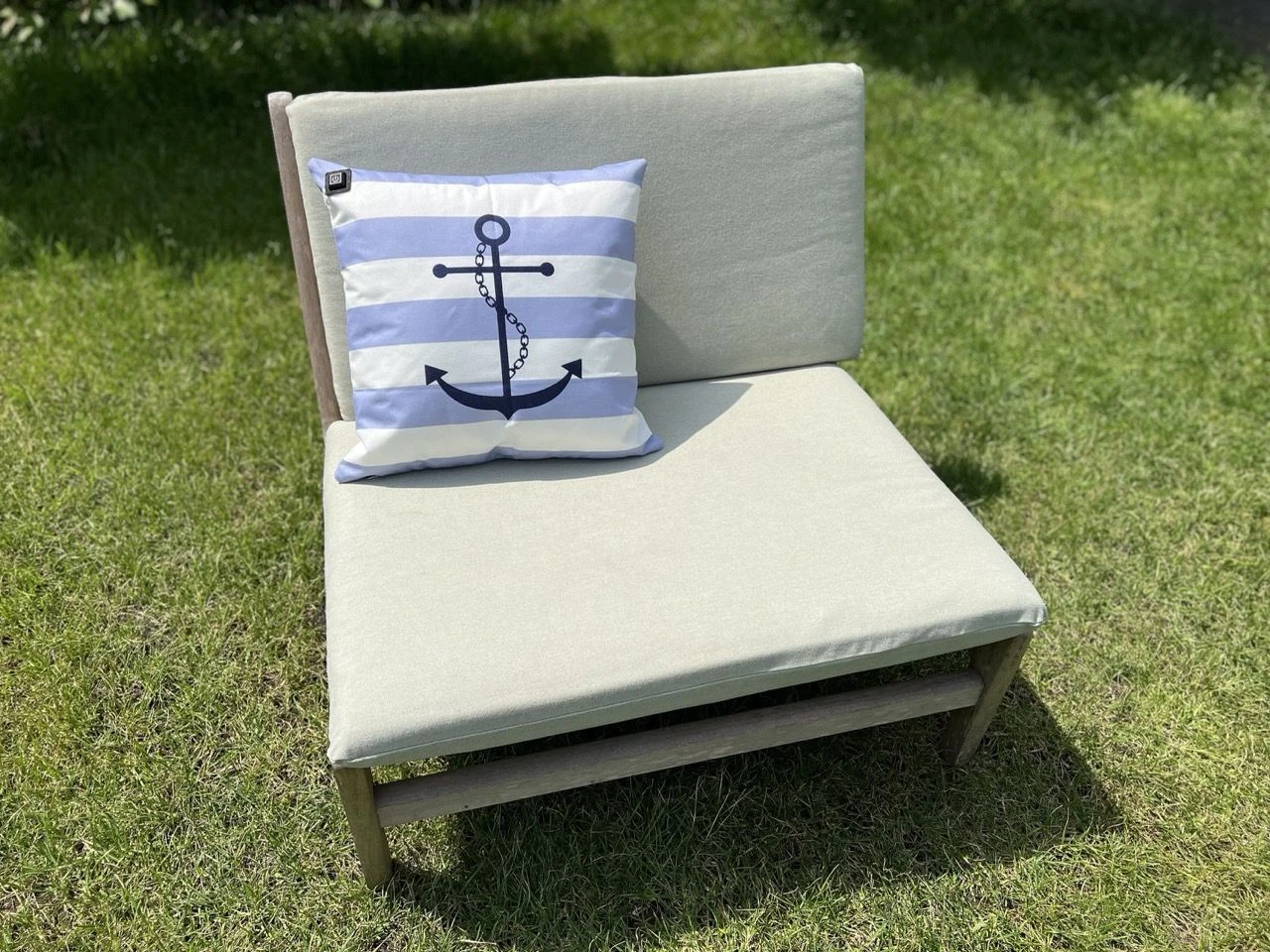 Merkloos Warmpi Draadloos Outdoor Verwarmd Bootkussen - Blue/White 2 Merkloos Warmpi Draadloos Outdoor Verwarmd Bootkussen - Blue/White - Afbeelding 2
