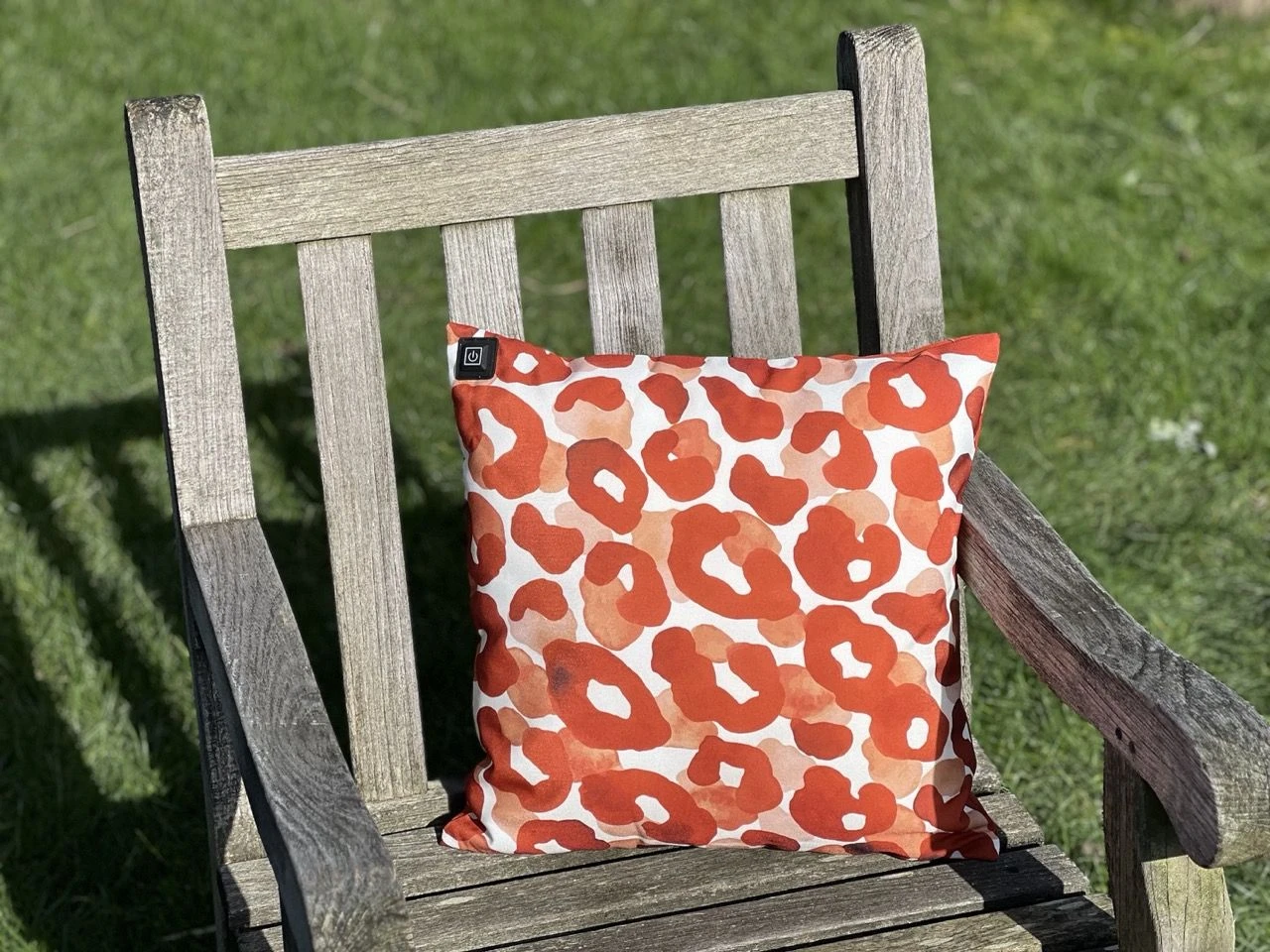 Merkloos Warmpi Verwarmd Outdoor Sierkussen - Macula 2 Merkloos Warmpi Verwarmd Outdoor Sierkussen - Macula - Afbeelding 2