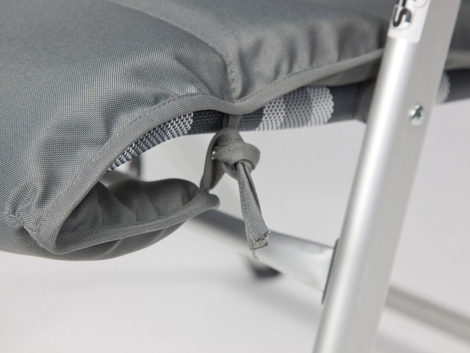 Bo-Camp Grey Universeel Gepolsterd Stoelkussen 3 Bo-Camp Grey Universeel Gepolsterd Stoelkussen - Afbeelding 3